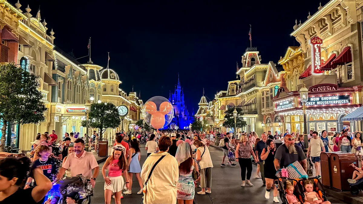 Confronto entre famílias causa tumulto no Magic Kingdom; entenda o que aconteceu