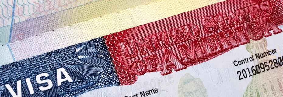 Estados Unidos permite viajar sem visto a cidadãos de países participantes do VWP; veja quem entra nessa regra